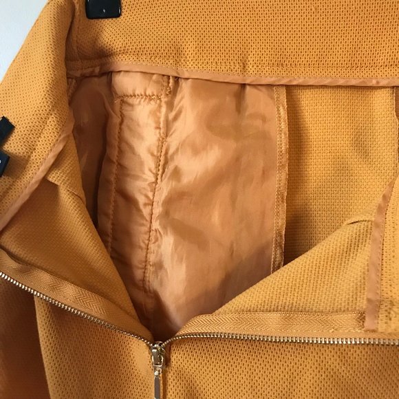 Mustard mini skirt with gold buttons - Picture 8 of 8